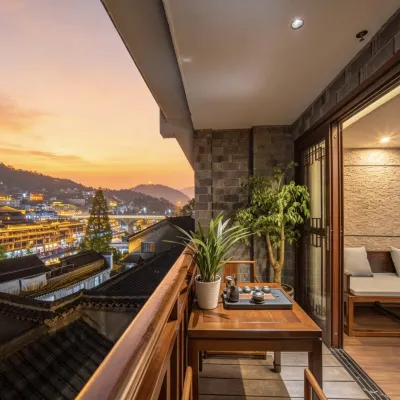 Phoenix Qingcheng Mountain Water · Courtyard Viewing Homestay Hotels near Xiong Xiling Former Residence