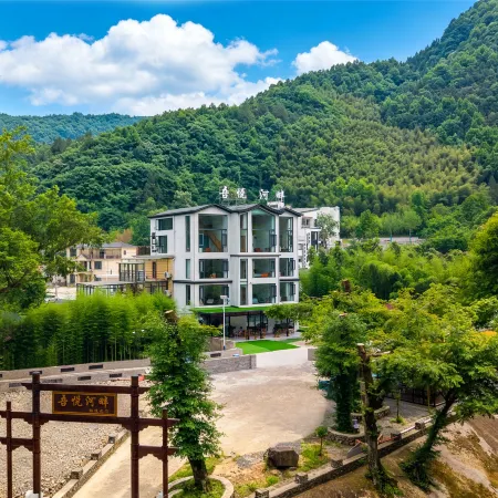 Wuyue Riverside