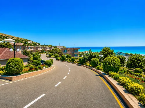 Khazri Resort & Villas