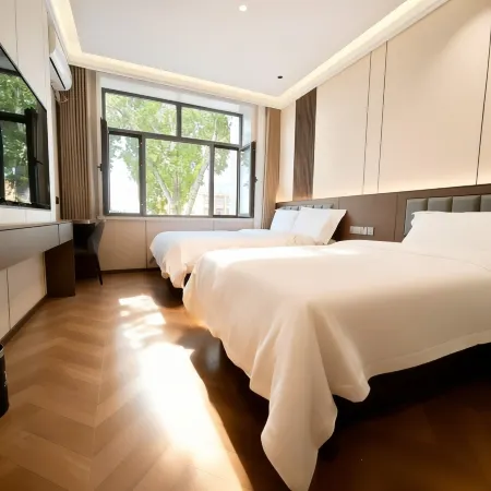 Jiayin Senlan Hotel (Riverside Park)