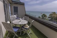 Beachcroft Hotel, BW Signature Collection by Best Western - balcony