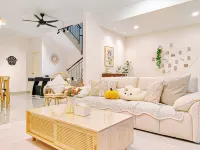 Karaoke，Dreamy Creamy 4BR Retreat 12 min to Desaru - 4-Star