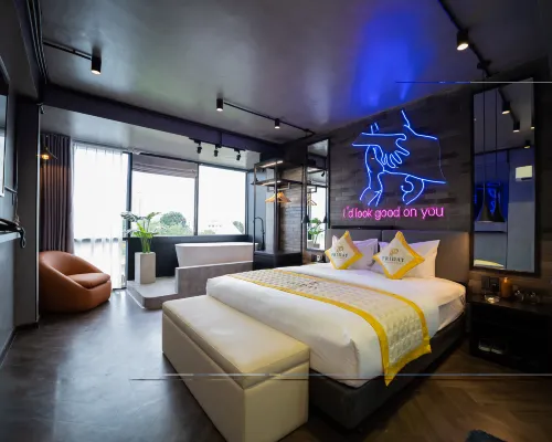 Friday Premium Hotel Hotels near District 10