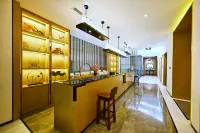JiaYuGuan RuiCheng Sunac Hotel - 4-Star