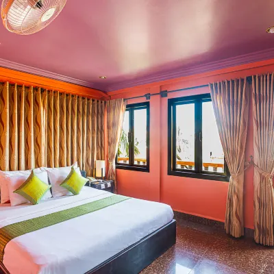 Golden Butterfly Villa Hotels near Sok San Road