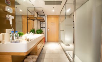 Shenzhen U-Enjoy Hotel (Luohu Port Guomao Branch)