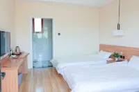 Evening Breeze Courtyard-Style Hotel (Fengning Bashang Grassland Datanzhen) - balcón