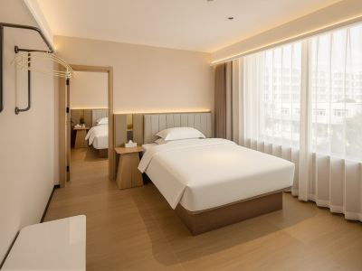 Xingyi Business Hotel (Hexigten Banner Jingpeng Town Branch)