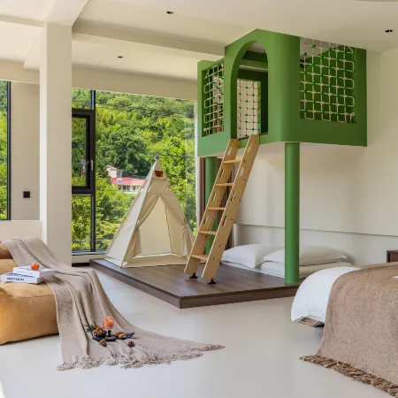 Wuyu·River | Family-Friendly Stream Trekking Luxury Homestay