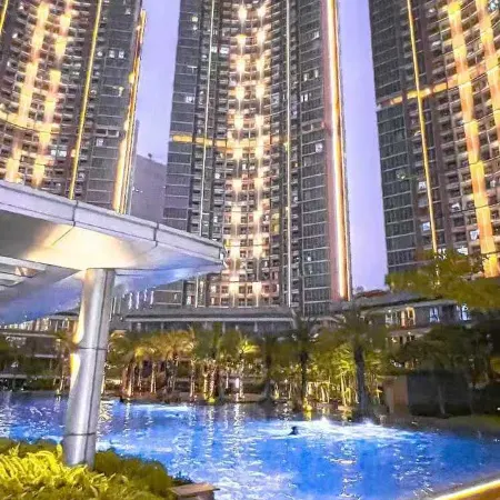 gold coast tower Bahama