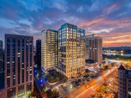 E-long Hotel, Shenyang Olympic Sports Center - Pools