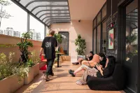 Chengdu Yummy Hill Hostel - Hostels