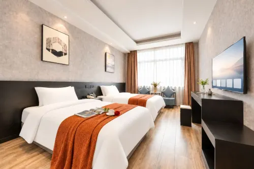 Anning Sixi Hotel (Wuyue Plaza) - 2-Star