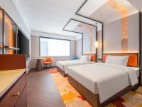 Runheng Haotai Hotel (Zhongwei Gulou‑Xiangyang Pedestrian Street Store) - parking