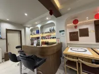 Mountain Talk - Quầy Bar