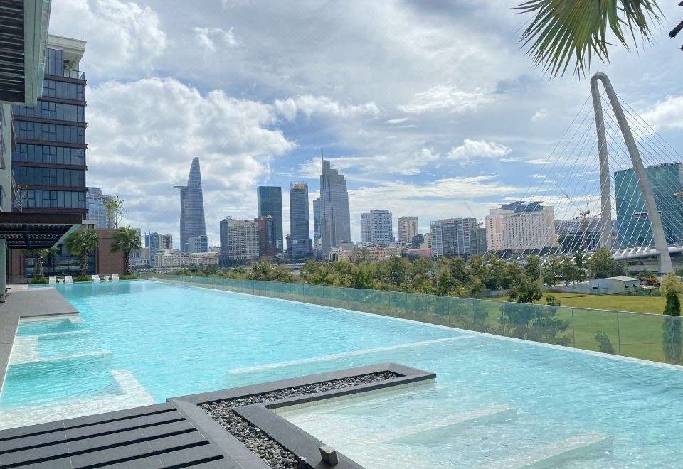 호아선 레전드 - 더 메트로폴 투 티엠 디스트릭트 2