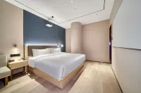 Elong Anyue Hotel (Shanghai Pudong Avenue Xiepu Road Subway Station)