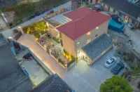 霞浦閭峽鄰家小築精品民宿（下尾島店） 鄰近五十公里桃花塢（霞浦分塢）的酒店