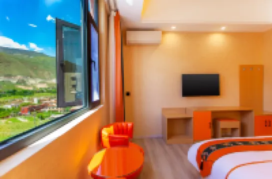 Orange Hotel