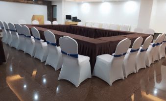 Vienna Classic Hotel (Zhuhai Doumen Xinqing Technology Park)