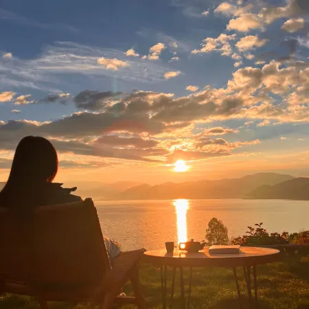 Lugu Lake Qingchen Yipin 180° Lake View Hotel