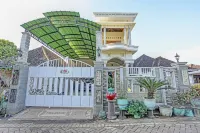 Hotel O Desa Wisata Alam Gosari (Wagos) Hotels in Kecamatan Paciran