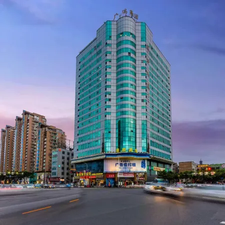 Rui'an Longsheng Business Hotel (Wuyue Square Branch)