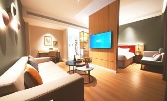 Campanile Hotel (Weihai Film and Television City North High-speed Railway Station)