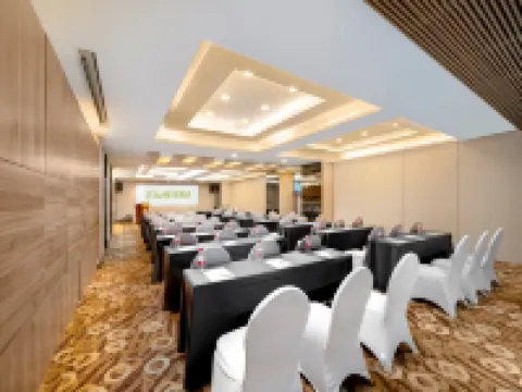 โรงแรม ฮอลิเดย์ ว่านต๋า โรงแรมในฮาร์บิน