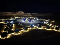 Lonely Space（ Gobi ）wild luxury hotel - balcony
