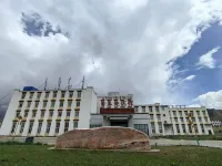 Ritu Hotel Hotel di Rutog County