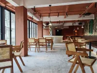 Yangtian Lake Canyon Hotel