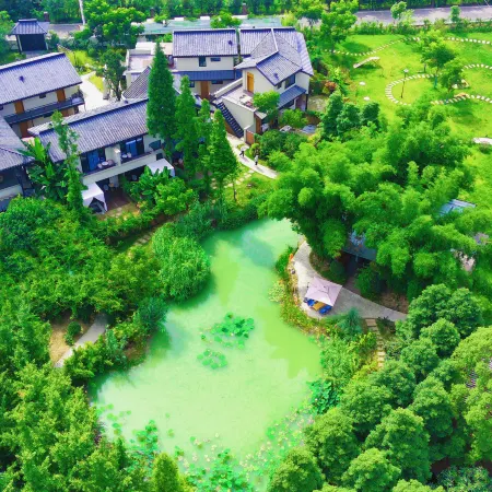 Heyin Jinxi Hot Spring Resort Homestay