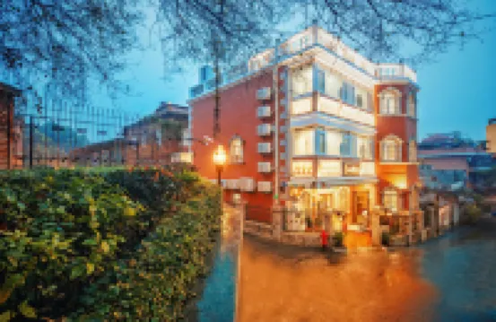 Gulangyu Island WHITE Juyi Holiday Villa (Riguangyan Branch)