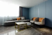 Quanzhou Dehua Yixuan Crossing Hotel (Cidu Avenue Branch)