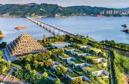 Yunshuige Boutique Hotel Отели рядом с достопримечательностью «Warm Island»