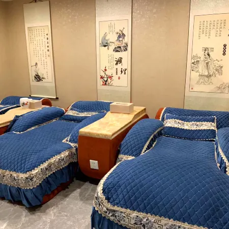 Days Inn by Wyndham Business Place Goldwin Yantai