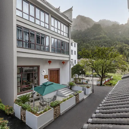 Xinchang Manqi Yating Homestay (Nineteen Peaks Branch)
