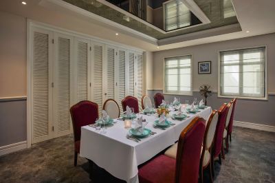 レストラン ホテル ロイヤル ホイアン Mギャラリーの写真