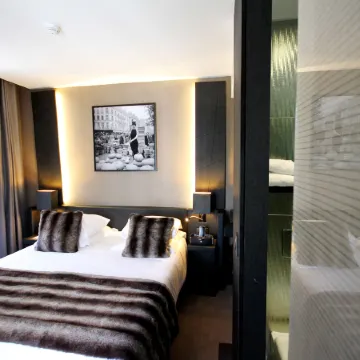 Hôtel Elysées Paris Отели рядом с достопримечательностью «Триумфальная арка»