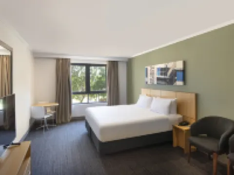 Mercure Melbourne Southbank Hotels in Southbank
