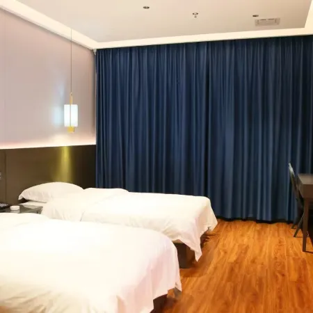 Qinyang Water Cube Hot Spring Hotel