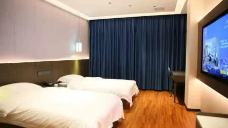 Qinyang Water Cube Hot Spring Hotel Отели рядом с достопримечательностью «Qinyang Museum»