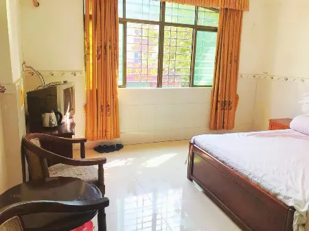 Xingning Xingsheng Inn Отели рядом с достопримечательностью «Jiuchong Lake Landscape Parent-Child Amusement Park»