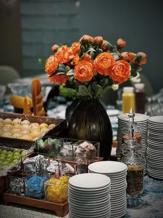 Zancheng Hotel (Hangzhou Xihu Boulevard) Отели рядом с достопримечательностью «Wang Former Residence»