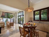 The Club Villas Seminyak Hotels near Laksmana