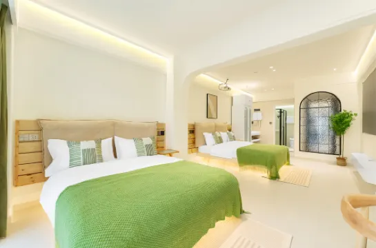 No.1 Courtyard Homestay (Lingshui Middle School HSBC Plaza)