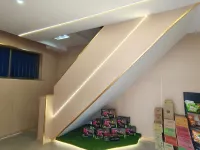 Fengxian Hongru Hotel