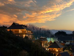 Xishuangbanna Jinghong Suyinbanshan Panoramic Villa Holiday Homestay