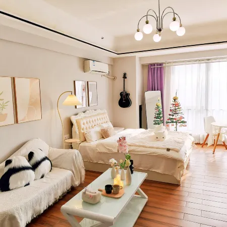 Jiangmen Zhuifeng Apartment